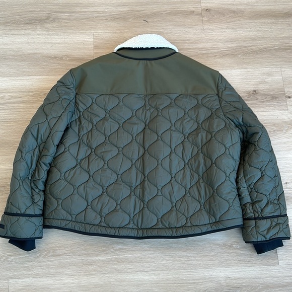 Moose Knuckles
Webster Jacket women size large - Picture 12 of 12